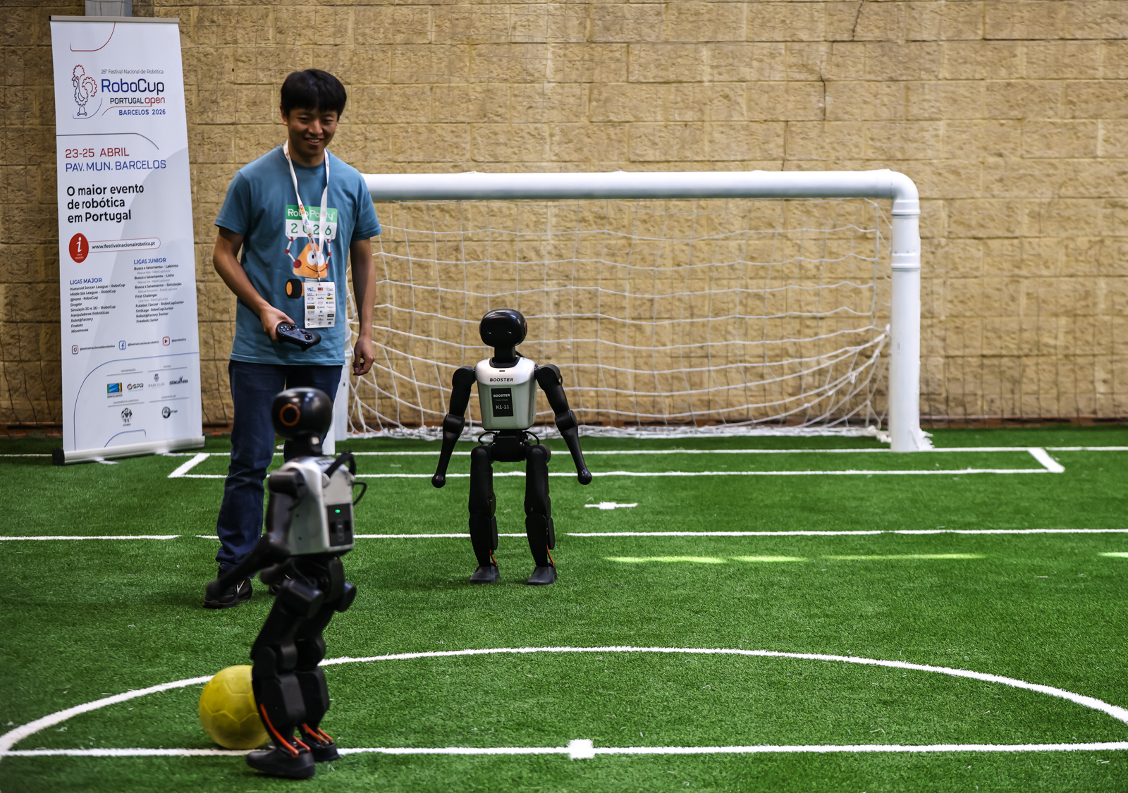 Imagem número 2 da galeria RoboParty