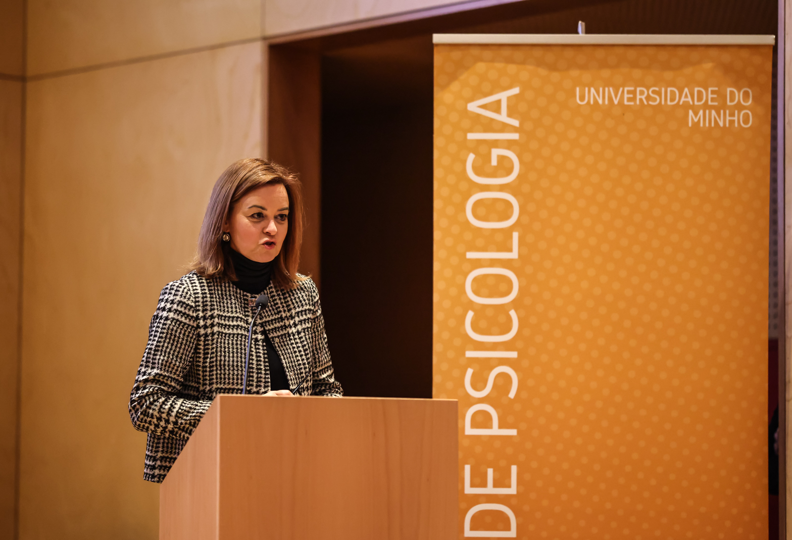 Imagem número 5 da galeria Aniversário Escola de Psicologia