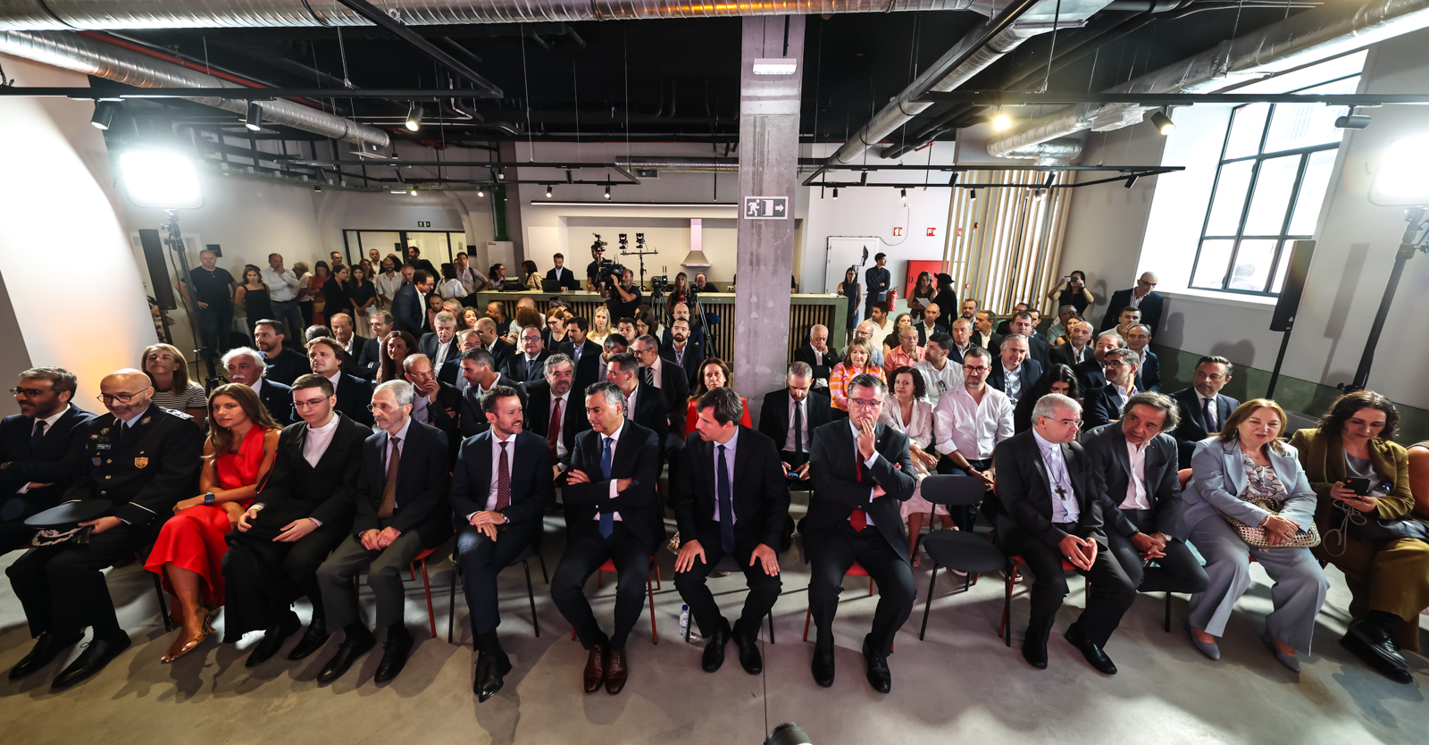 Imagem número 3 da galeria Inauguração Residência Confiança